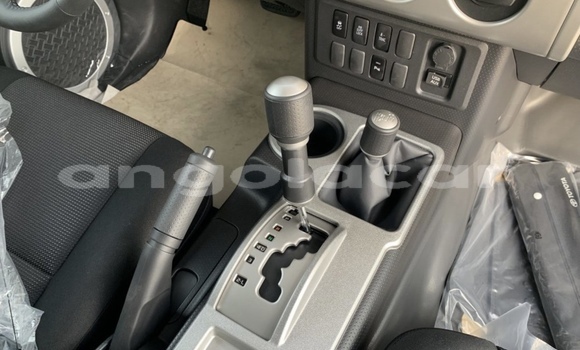 Acheter Occasion Voiture Toyota FJ Cruiser Blanc à Cuito, Province de Bié Acheter Occasion Voiture Toyota FJ Cruiser Blanc à Cuito, Province de Bié