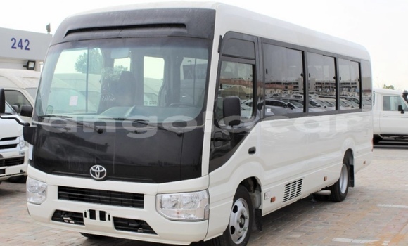 Comprar Usado Toyota Coaster Branco Carro em Luanda em Luanda Province