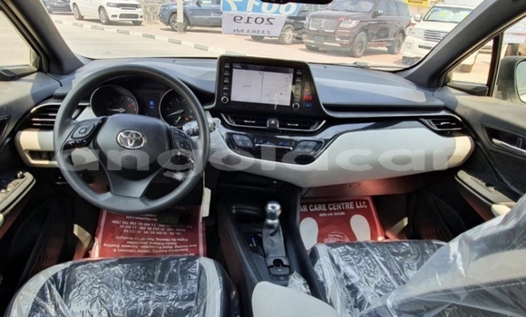 Comprar Usado Toyota C-HR Branco Carro em Luanda em Luanda Province Comprar Usado Toyota C-HR Branco Carro em Luanda em Luanda Province