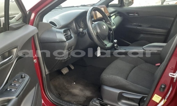 Comprar Usado Toyota C-HR Vermelho Carro em Luanda em Luanda Province Comprar Usado Toyota C-HR Vermelho Carro em Luanda em Luanda Province