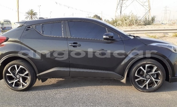 Acheter Occasion Voiture Toyota C-HR Noir à Luanda, Province de Luanda Acheter Occasion Voiture Toyota C-HR Noir à Luanda, Province de Luanda