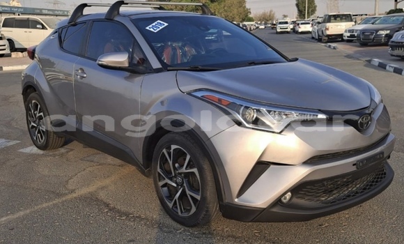 Acheter Occasion Voiture Toyota C-HR Gris à Luanda, Province de Luanda