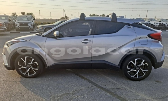 Comprar Usado Toyota C-HR Prata Carro em Luanda em Luanda Province Comprar Usado Toyota C-HR Prata Carro em Luanda em Luanda Province