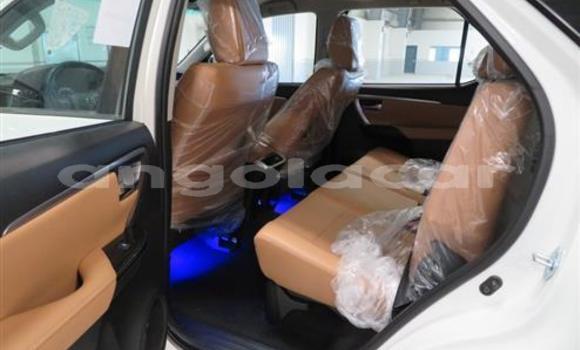 Acheter Occasion Voiture Toyota Fortuner Blanc à Luena, Moxico Acheter Occasion Voiture Toyota Fortuner Blanc à Luena, Moxico