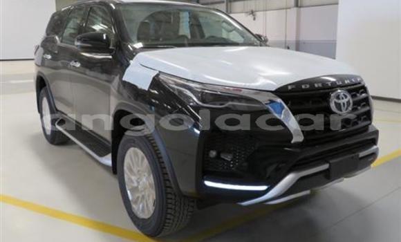 Acheter Occasion Voiture Toyota Fortuner Noir à Luena, Moxico Acheter Occasion Voiture Toyota Fortuner Noir à Luena, Moxico