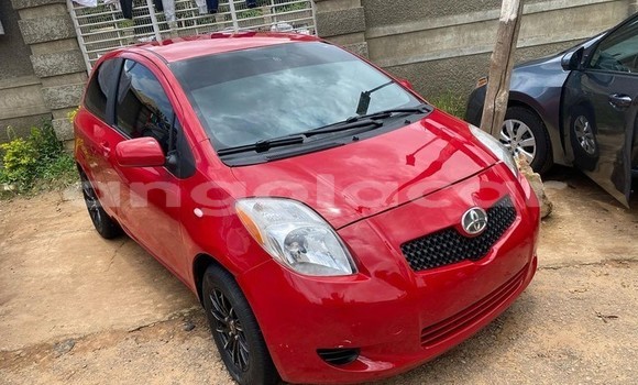 Acheter Occasion Voiture Toyota Yaris Rouge à Luanda, Province de Luanda
