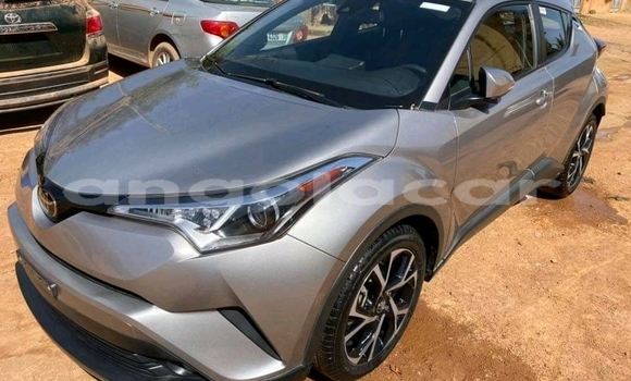 Acheter Occasion Voiture Toyota C-HR Autre à Luanda, Province de Luanda Acheter Occasion Voiture Toyota C-HR Autre à Luanda, Province de Luanda