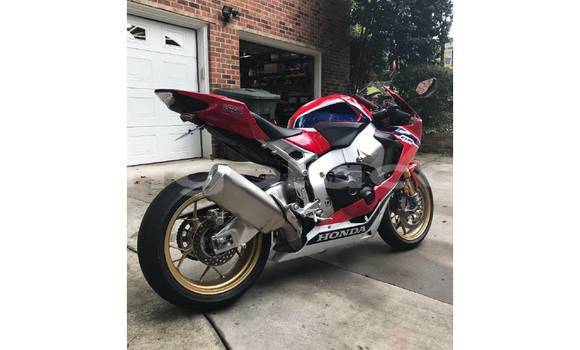 Comprar Usado Honda CBR 1000 RR Bege Moto em Luanda em Luanda Province Comprar Usado Honda CBR 1000 RR Bege Moto em Luanda em Luanda Province