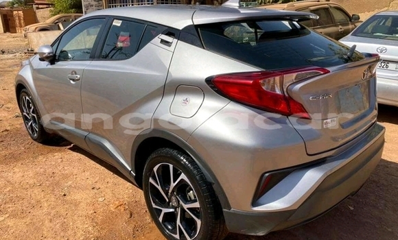 Comprar Usado Toyota C-HR Outro Carro em Luanda em Luanda Province Comprar Usado Toyota C-HR Outro Carro em Luanda em Luanda Province