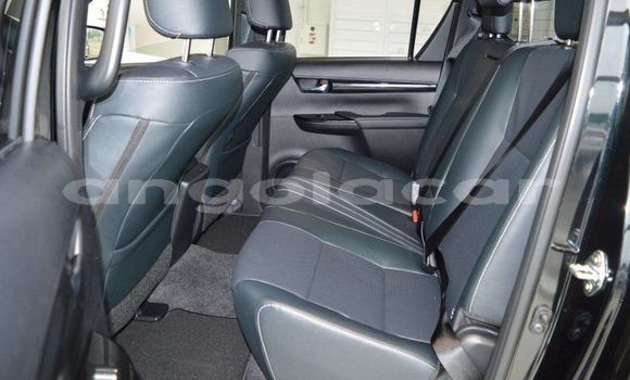 Acheter Import Voiture Toyota Hilux Noir à Import - Dubai, Province de Bengo Acheter Import Voiture Toyota Hilux Noir à Import - Dubai, Province de Bengo