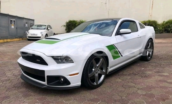 Comprar Usado Ford Mustang Branco Carro em Luanda em Luanda Province Comprar Usado Ford Mustang Branco Carro em Luanda em Luanda Province
