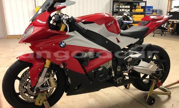 Comprar Usado BMW S 1000 Azul Moto em Luanda em Luanda Province Comprar Usado BMW S 1000 Azul Moto em Luanda em Luanda Province