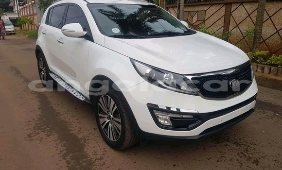 Acheter Occasion Voiture Kia Sportage Blanc à Luanda, Province de Luanda
