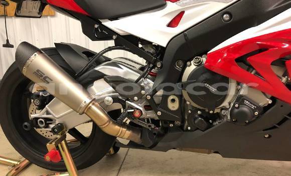 Comprar Usado BMW S 1000 Azul Moto em Luanda em Luanda Province Comprar Usado BMW S 1000 Azul Moto em Luanda em Luanda Province