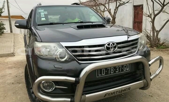 Acheter Occasion Voiture Toyota Fortuner Noir à Luanda, Province de Luanda Acheter Occasion Voiture Toyota Fortuner Noir à Luanda, Province de Luanda