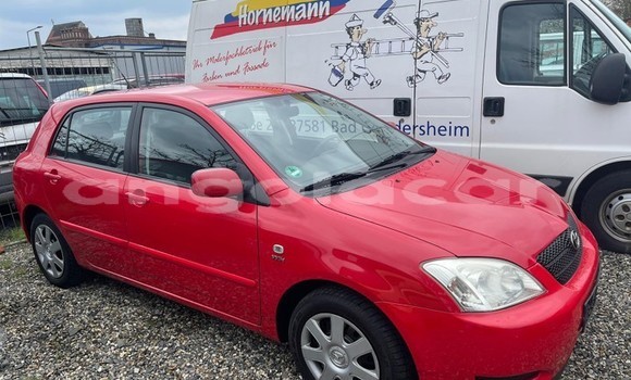 Comprar Usado Toyota Corolla Vermelho Carro em Luanda em Luanda Province