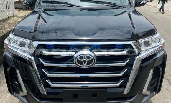 Buy Used Toyota Land Cruiser Black Car in Luanda in Luanda Province