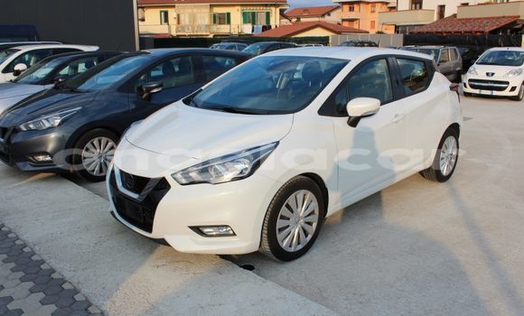 Buy Used Nissan Micra White Car in Luanda in Luanda Province