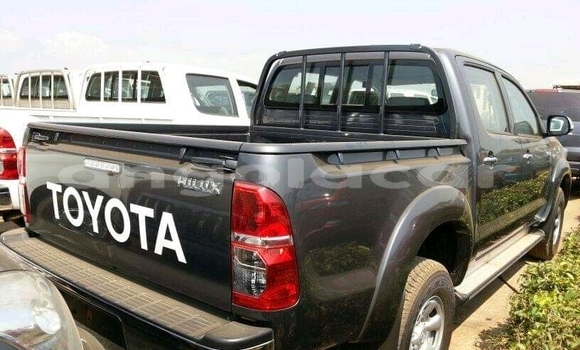 Comprar Usado Toyota Hilux Preto Carro em Luanda em Luanda Province Comprar Usado Toyota Hilux Preto Carro em Luanda em Luanda Province