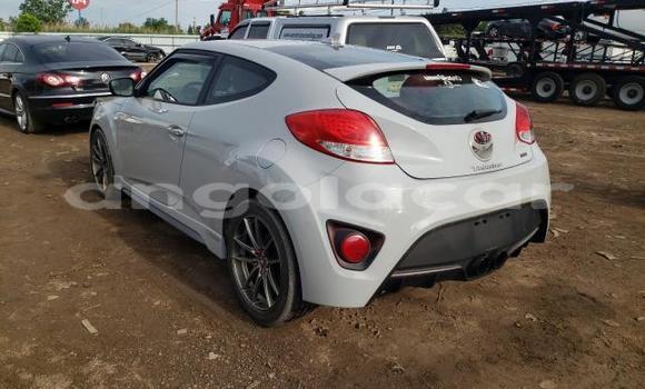 Buy Used Hyundai Veloster Other Car in Luanda in Luanda Province Buy Used Hyundai Veloster Other Car in Luanda in Luanda Province