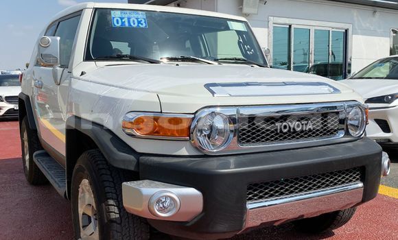 Acheter Neuf Voiture Toyota FJ Cruiser Blanc à Luanda, Province de Luanda Acheter Neuf Voiture Toyota FJ Cruiser Blanc à Luanda, Province de Luanda