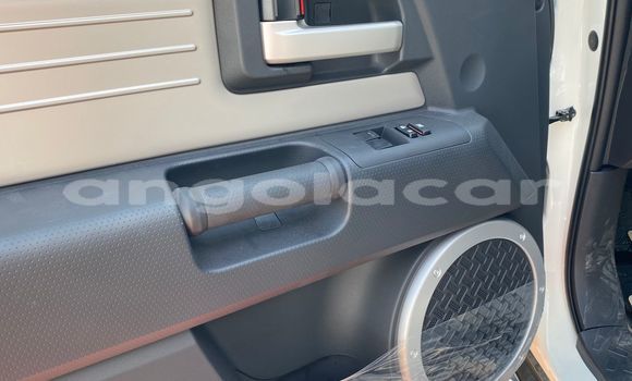 Buy New Toyota FJ Cruiser White Car in Luanda in Luanda Province Buy New Toyota FJ Cruiser White Car in Luanda in Luanda Province