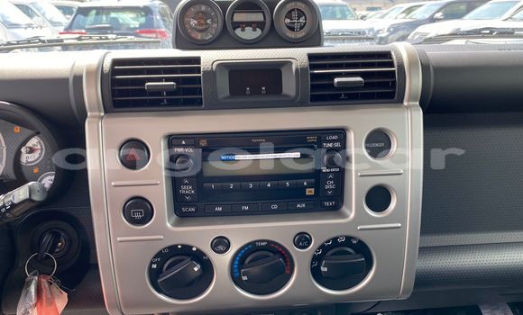 Buy New Toyota FJ Cruiser White Car in Luanda in Luanda Province Buy New Toyota FJ Cruiser White Car in Luanda in Luanda Province