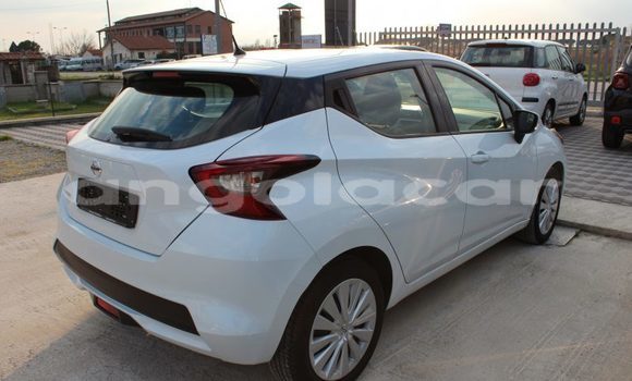 Acheter Occasion Voiture Nissan Micra Blanc à Huambo, Huambo Acheter Occasion Voiture Nissan Micra Blanc à Huambo, Huambo