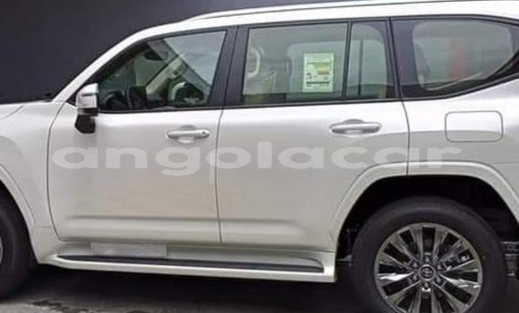 Comprar Usado Toyota Land Cruiser Prado Branco Carro em Luena em Moxico Comprar Usado Toyota Land Cruiser Prado Branco Carro em Luena em Moxico