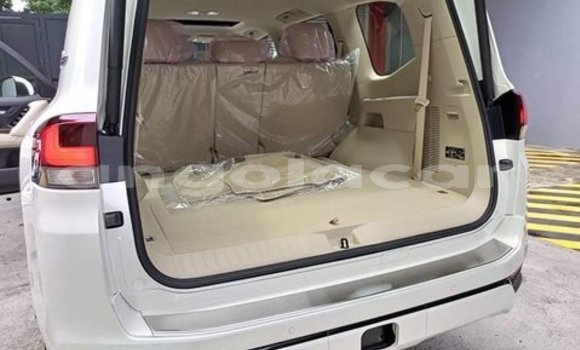 Comprar Usado Toyota Land Cruiser Prado Branco Carro em Luena em Moxico Comprar Usado Toyota Land Cruiser Prado Branco Carro em Luena em Moxico