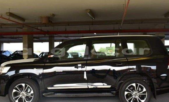 Comprar Usado Toyota Land Cruiser Preto Carro em Luena em Moxico Comprar Usado Toyota Land Cruiser Preto Carro em Luena em Moxico