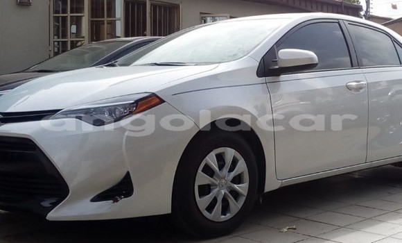 Comprar Usado Toyota Corolla Branco Carro em Luena em Moxico Comprar Usado Toyota Corolla Branco Carro em Luena em Moxico