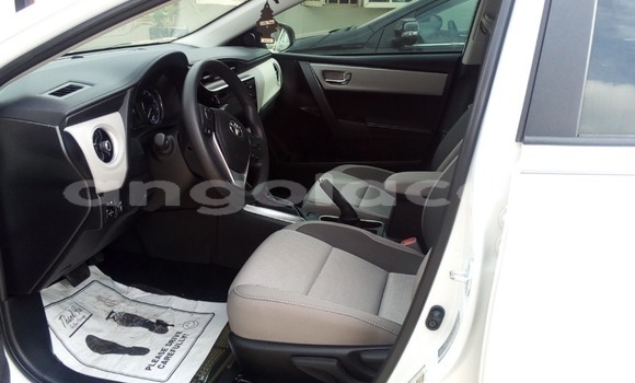Acheter Occasion Voiture Toyota Corolla Blanc à Luena, Moxico Acheter Occasion Voiture Toyota Corolla Blanc à Luena, Moxico