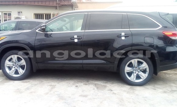 Acheter Occasion Voiture Toyota Highlander Noir à Luena, Moxico