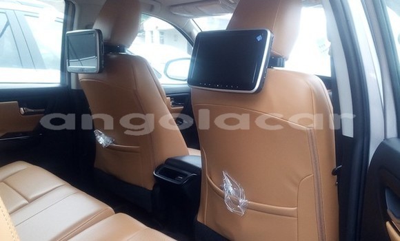 Comprar Usado Toyota Highlander Preto Carro em Luena em Moxico Comprar Usado Toyota Highlander Preto Carro em Luena em Moxico