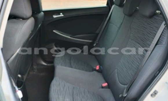 Buy Used Hyundai Accent Other Car in Luanda in Luanda Province Buy Used Hyundai Accent Other Car in Luanda in Luanda Province