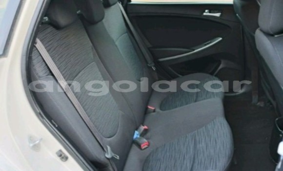 Buy Used Hyundai Accent Other Car in Luanda in Luanda Province Buy Used Hyundai Accent Other Car in Luanda in Luanda Province