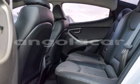 Acheter Occasion Voiture Hyundai Avante Blanc à Luanda, Province de Luanda Acheter Occasion Voiture Hyundai Avante Blanc à Luanda, Province de Luanda