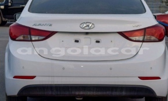 Acheter Occasion Voiture Hyundai Avante Blanc à Luanda, Province de Luanda Acheter Occasion Voiture Hyundai Avante Blanc à Luanda, Province de Luanda