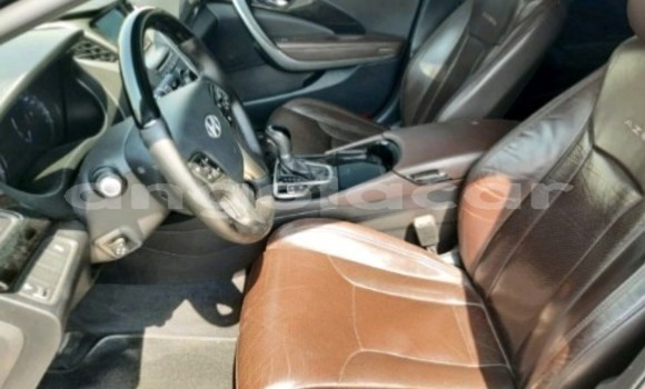 Acheter Occasion Voiture Hyundai Azera Blanc à Luanda, Province de Luanda Acheter Occasion Voiture Hyundai Azera Blanc à Luanda, Province de Luanda