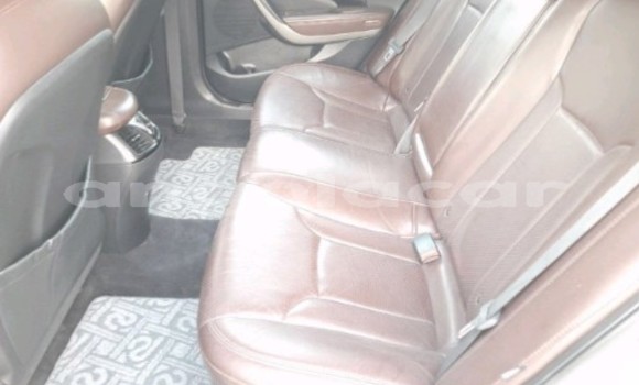 Acheter Occasion Voiture Hyundai Azera Blanc à Luanda, Province de Luanda Acheter Occasion Voiture Hyundai Azera Blanc à Luanda, Province de Luanda