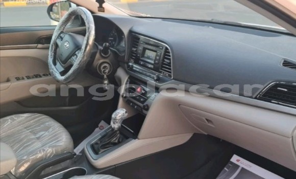Comprar Usado Hyundai Elantra Branco Carro em Luanda em Luanda Province Comprar Usado Hyundai Elantra Branco Carro em Luanda em Luanda Province