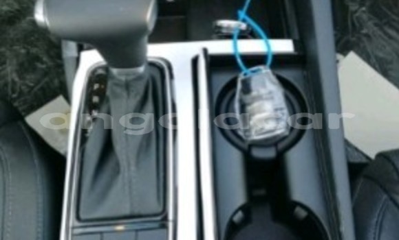 Buy Used Kia Cadenza Other Car in Luanda in Luanda Province Buy Used Kia Cadenza Other Car in Luanda in Luanda Province