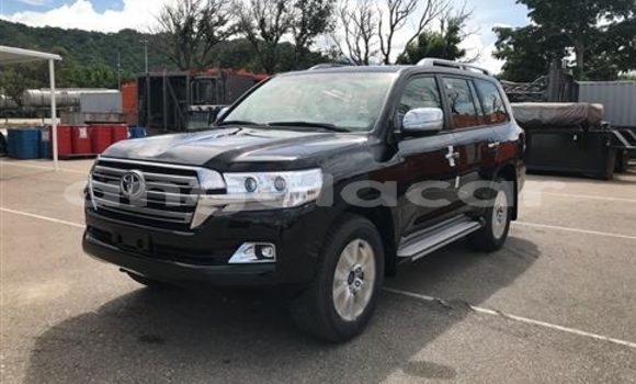 Buy Used Toyota Land Cruiser Black Car in Luanda in Luanda Province