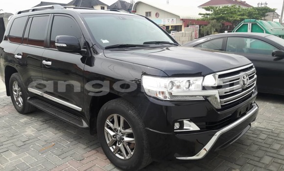 Acheter Occasion Voiture Toyota Land Cruiser Noir à Luanda, Province de Luanda Acheter Occasion Voiture Toyota Land Cruiser Noir à Luanda, Province de Luanda