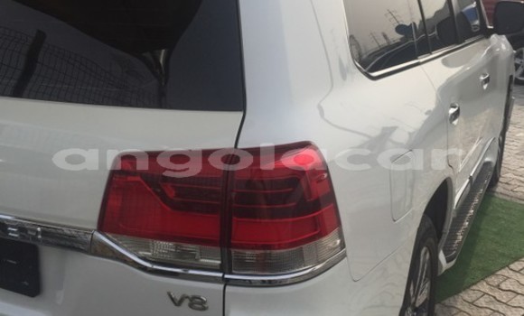 Acheter Occasion Voiture Toyota Land Cruiser Blanc à Luanda, Province de Luanda Acheter Occasion Voiture Toyota Land Cruiser Blanc à Luanda, Province de Luanda