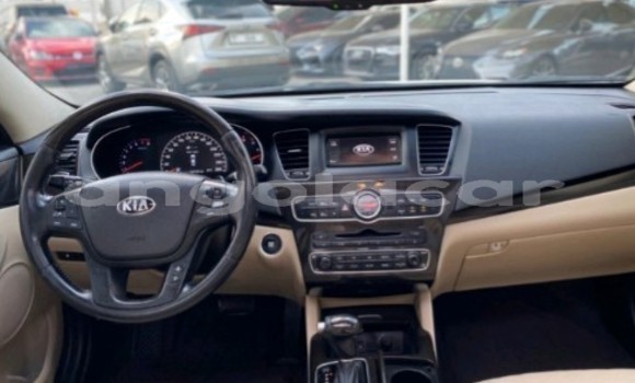 Comprar Usado Kia Cadenza Branco Carro em Luanda em Luanda Province Comprar Usado Kia Cadenza Branco Carro em Luanda em Luanda Province
