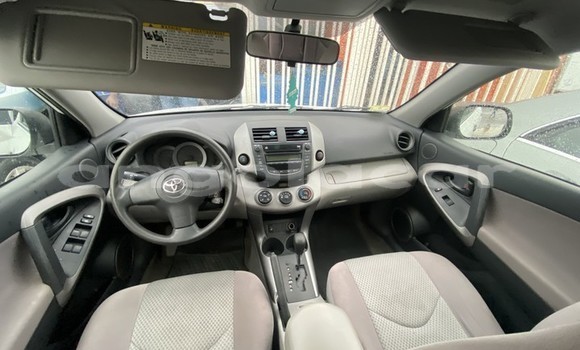 Acheter Occasion Voiture Toyota RAV4 Blanc à Luanda, Province de Luanda Acheter Occasion Voiture Toyota RAV4 Blanc à Luanda, Province de Luanda