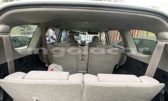 Acheter Occasion Voiture Toyota RAV4 Blanc à Luanda, Province de Luanda Acheter Occasion Voiture Toyota RAV4 Blanc à Luanda, Province de Luanda
