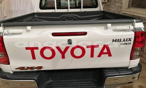 Buy Used Toyota Hilux White Car in Luanda in Luanda Province Buy Used Toyota Hilux White Car in Luanda in Luanda Province